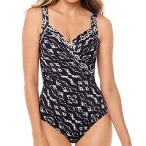 MIRACLESUIT modest ESCAPE black white one piece tummy control swimsuit NWT